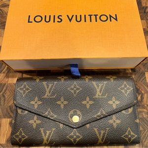 Louis Vuitton Sarah wallet